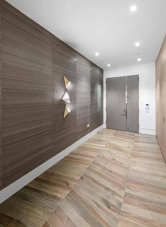 CHIC amp ; SOPHISTICATEDNEW DEVELOPMENT2BED 2BATHRESORT STYLE AMENITIESBRIGHT amp ; VIBRANTWASHER DRYERBEST OF NYC LIFESTYLEINTROWelcome to this brand new apartment here at 49 Chambers.