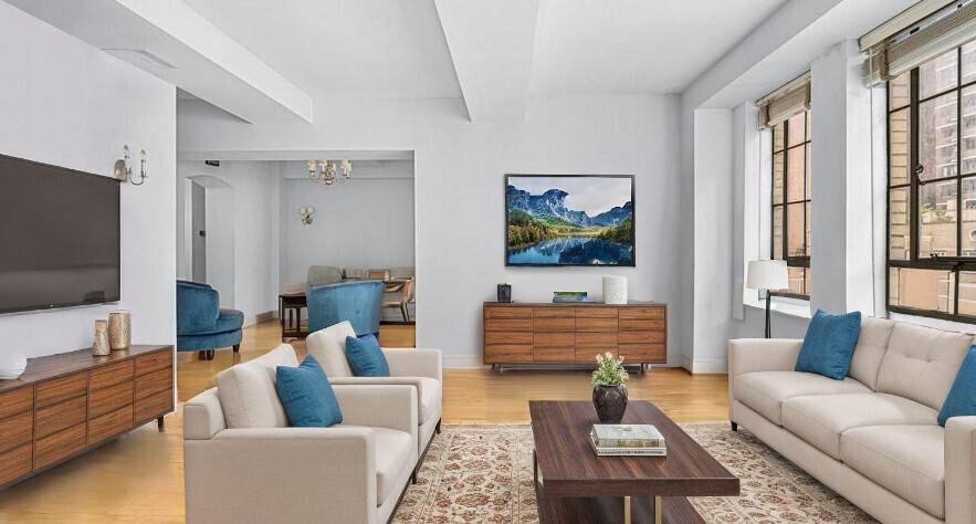 Incredible opportunity ! Apartment 8B is a beautifully proportioned and rarely available two bedroom residence at the iconic Parc Vendome.