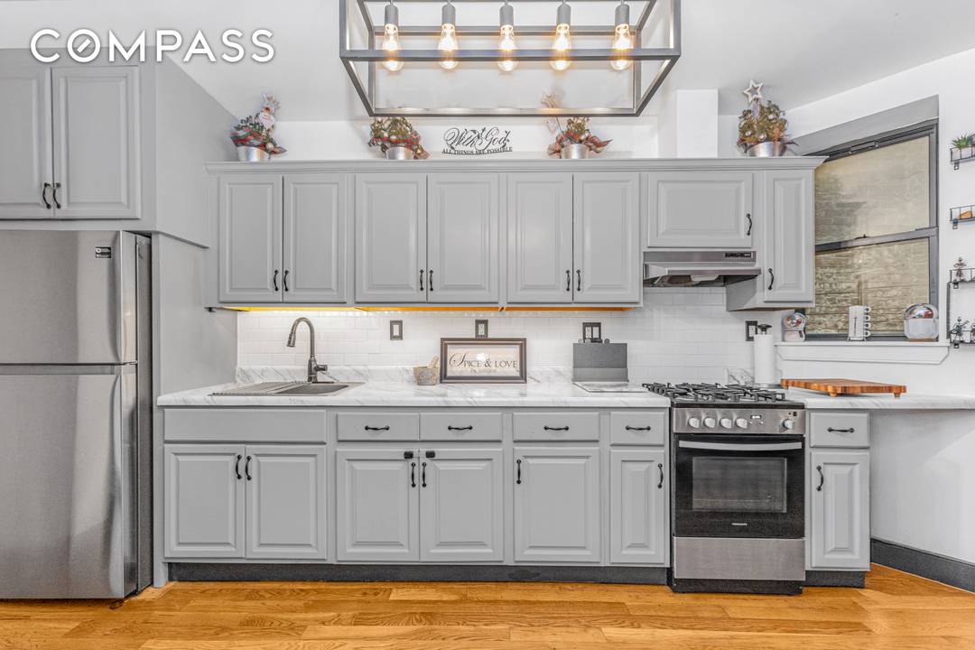 Bright amp ; Airy 3 Bedroom Condo with 1.