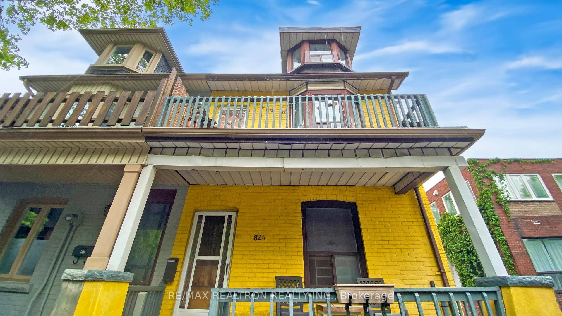 Welcome to 82A Augusta Ave A Rare Opportunity in the Heart of Kensington Chinatown !