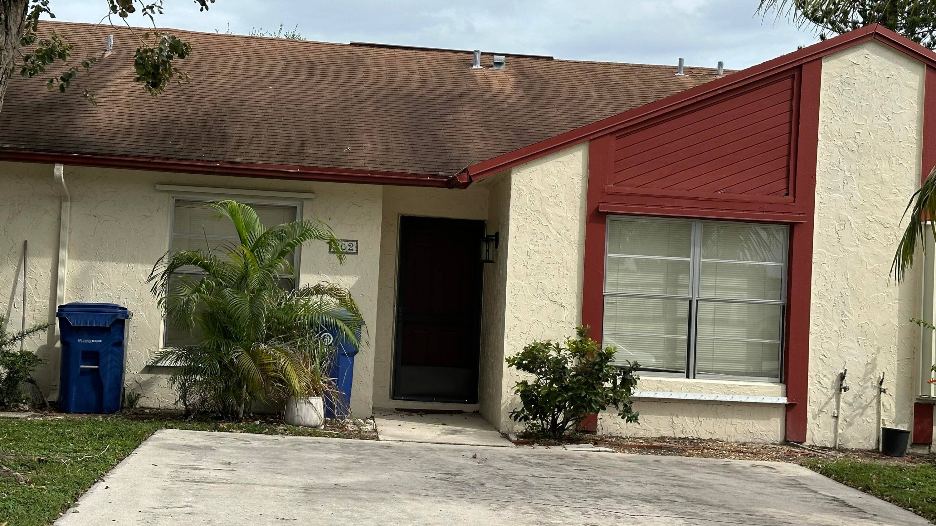 Live in Jupiter, FL for under 330K that's unheard of.