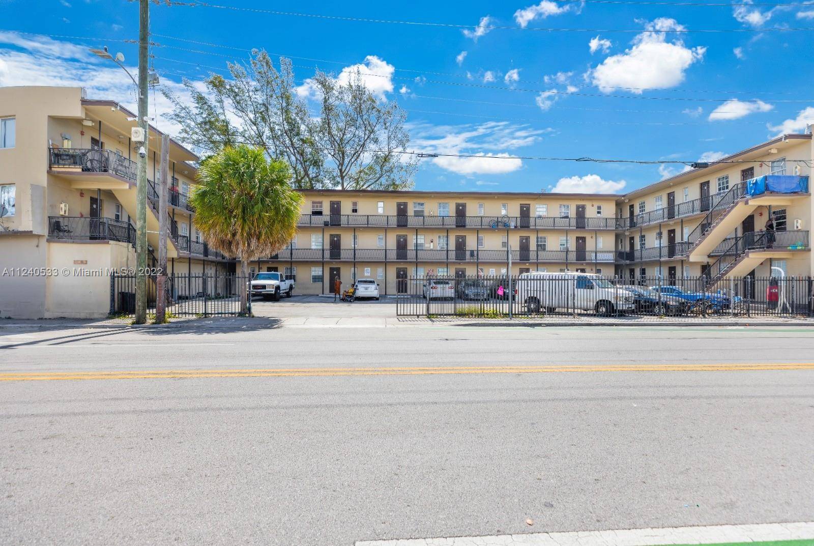 38 unit mixed use property with a retail store, situated on a developing main corridor !