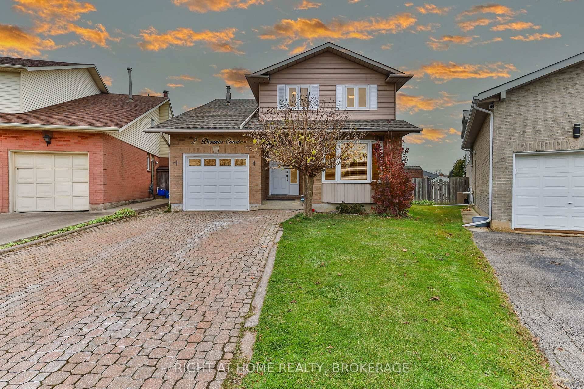 Newly Renovated two storey 4 1 Bedrooms 3.