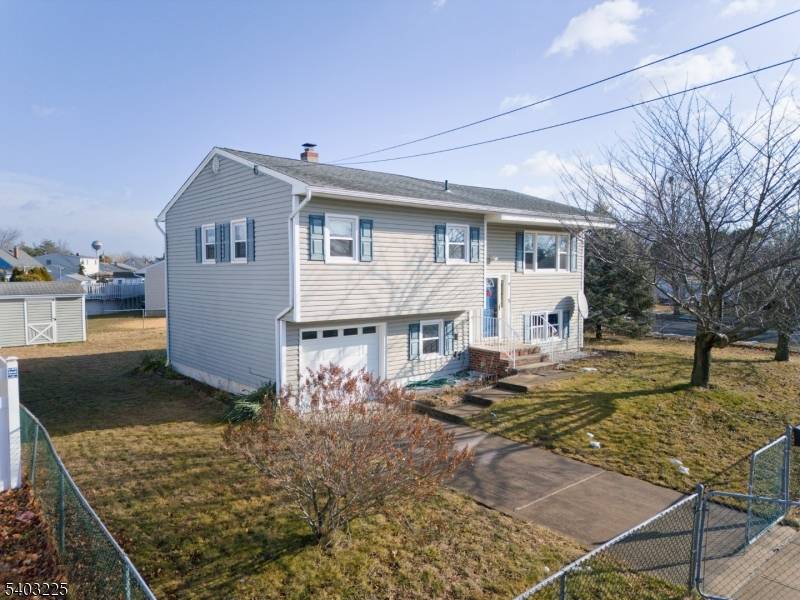 Spacious Bi level style home situated in Claremont Development, quiet residential neighborhood known for single family homes.