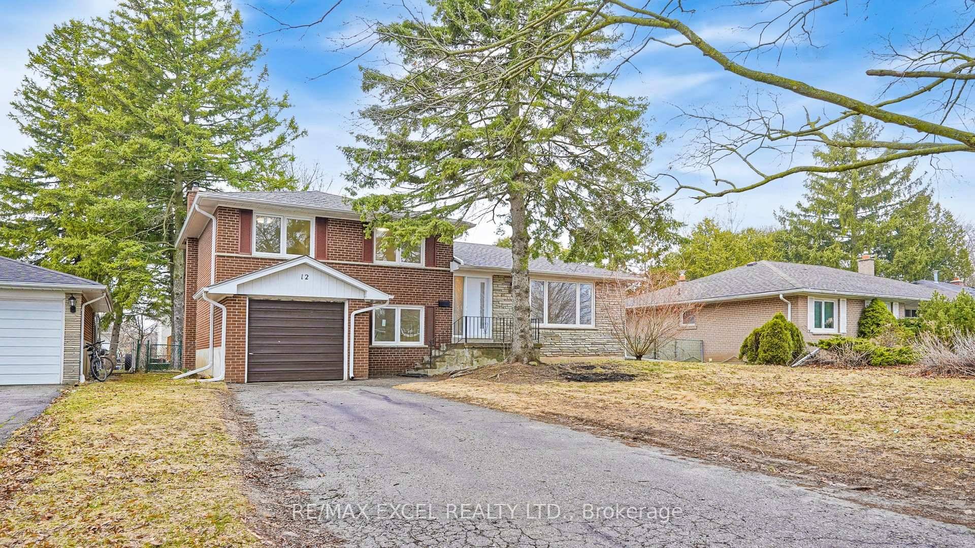 Rare Opportunity ! Nestled In One Of Markham's Most Demanded Neighborhoods, This Recently Renovated 4 bedroom Detached Sidesplit Property Offers Both Comfort And Style With A Highly Functional Layout.