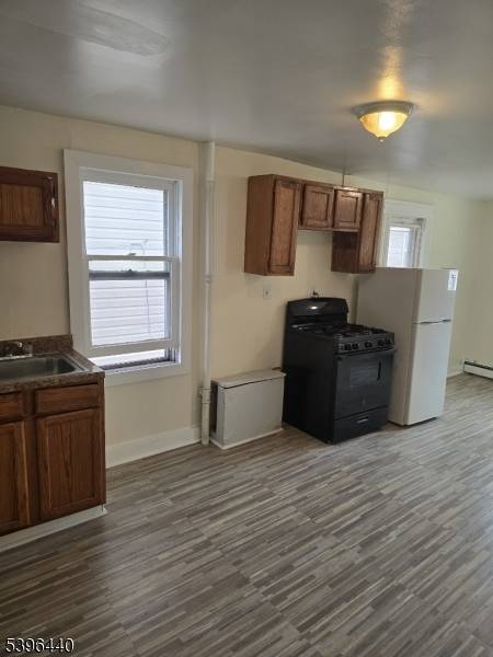 Looking for an affordable home with low taxes and easy maintenance ?