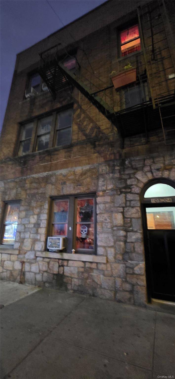 Prime 6 Family Investment Opportunity in the Heart of Corona Flushing !