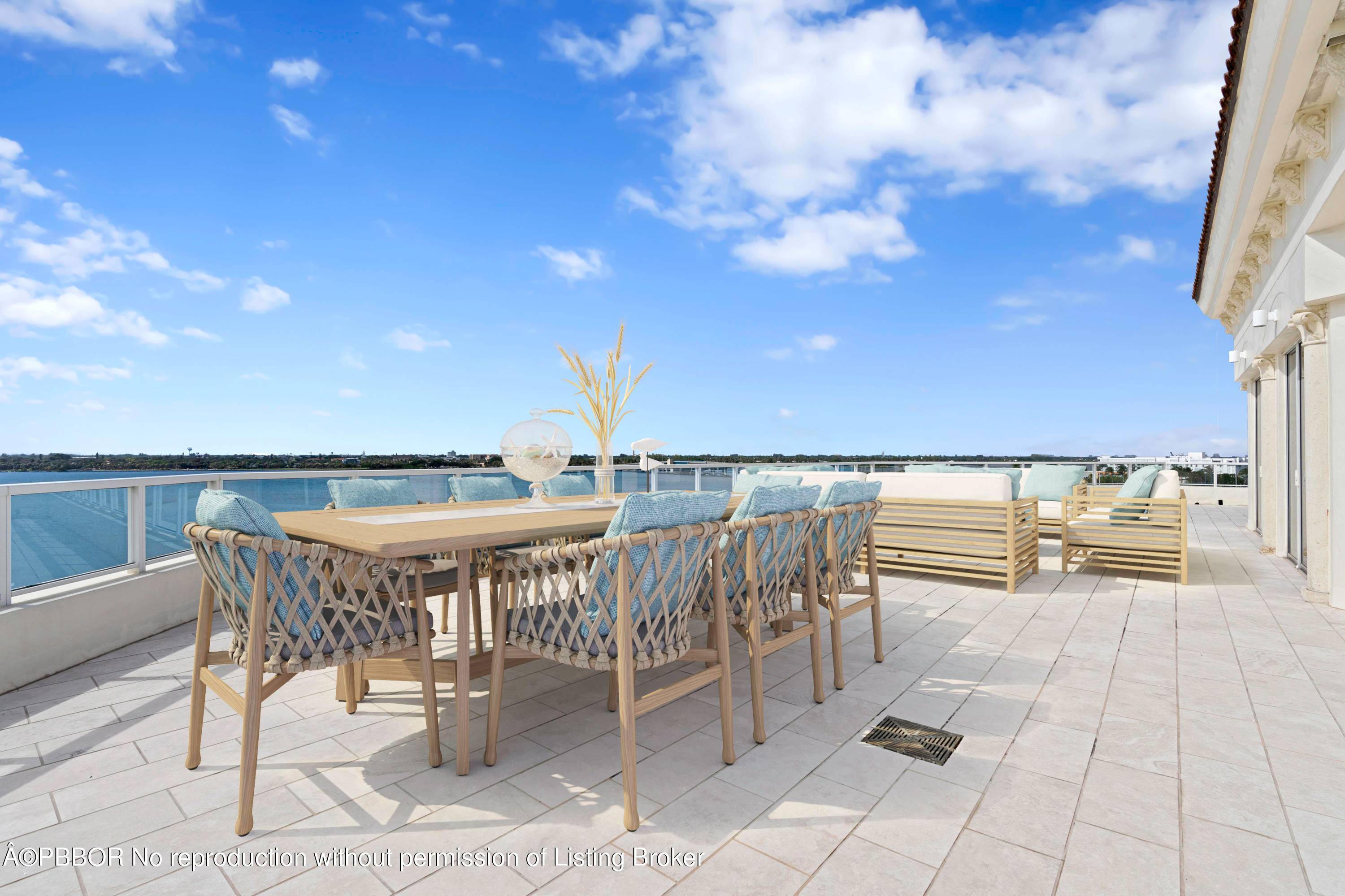 Gorgeous penthouse with stunning views and vast outdoor balcony space.