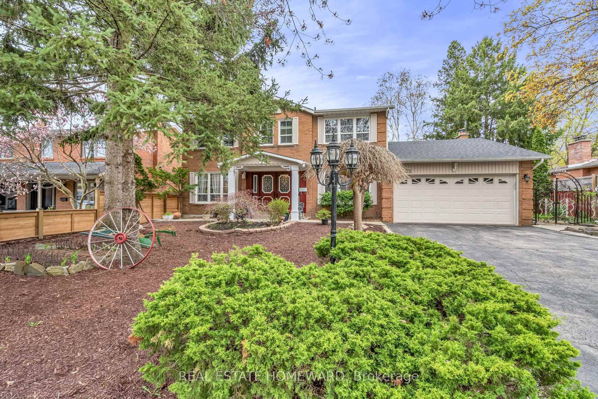 Discover this beautifully maintained home on a quiet, tree lined street in one of Mississauga's most prestigious and sought after neighbourhood.