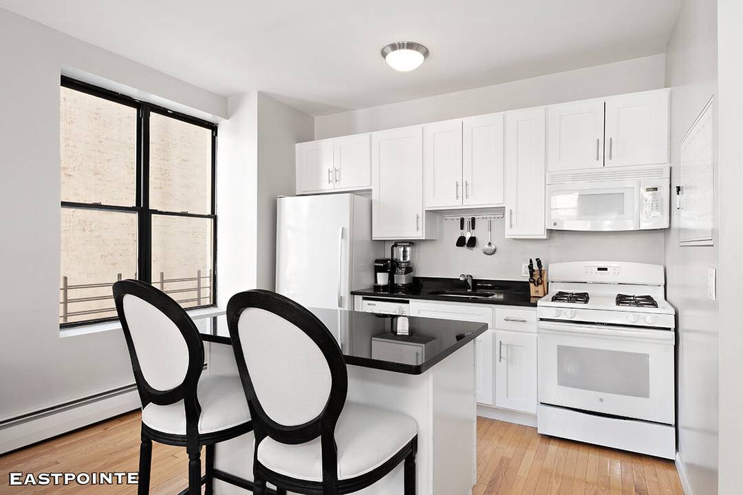 Introducing a rarely available prewar condominium in the heart of the East Village !