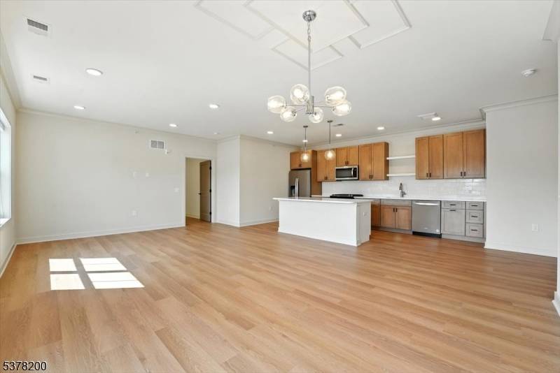Boutique scale with a relaxed, chic atmosphere defines life at 440 North Avenue East in Westfield.
