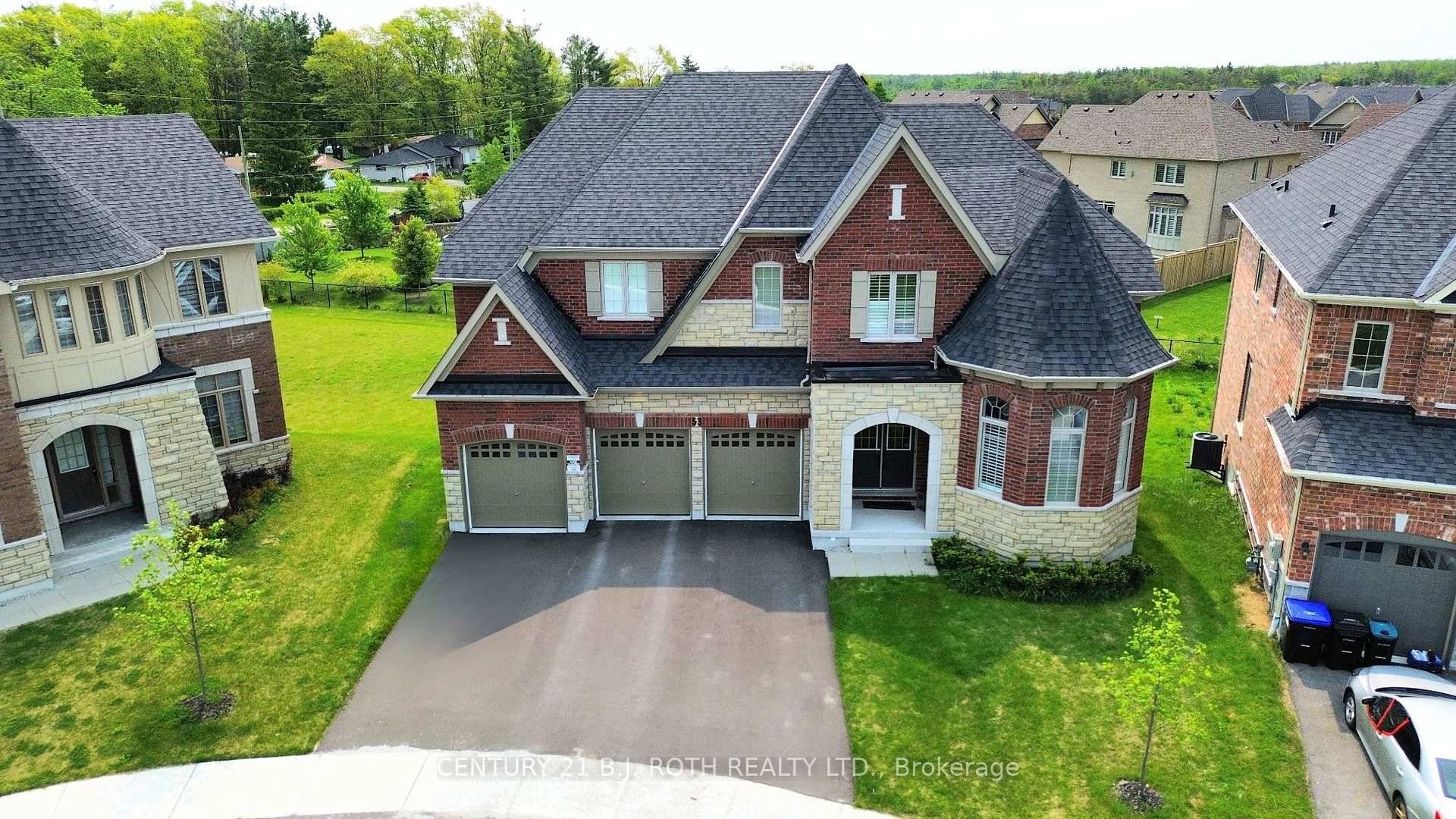 Presenting 53 Sanford Circle, nestled in the sought after enclave of Stonemanor Woods, Springwater.