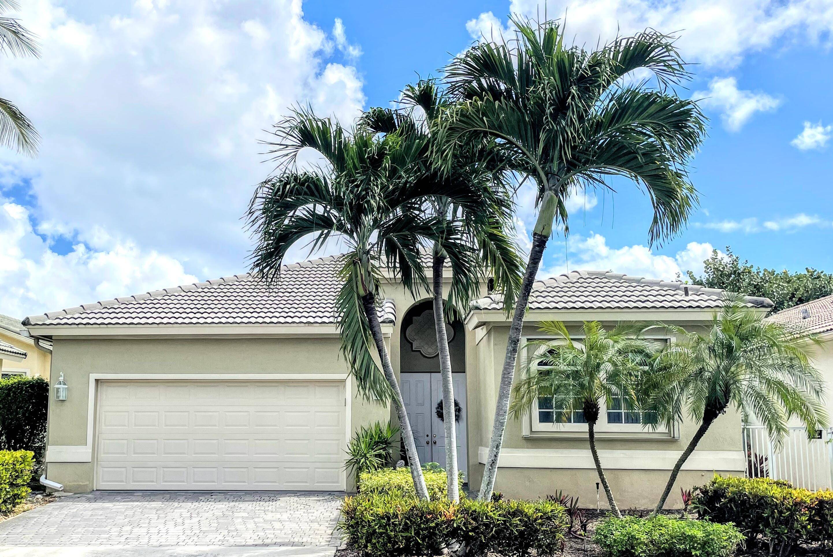 You'll LOVE this East Boca 3 bedroom 3 bath single family detached courtyard home with a private pool main house is a 2 2 and the guest house is a ...