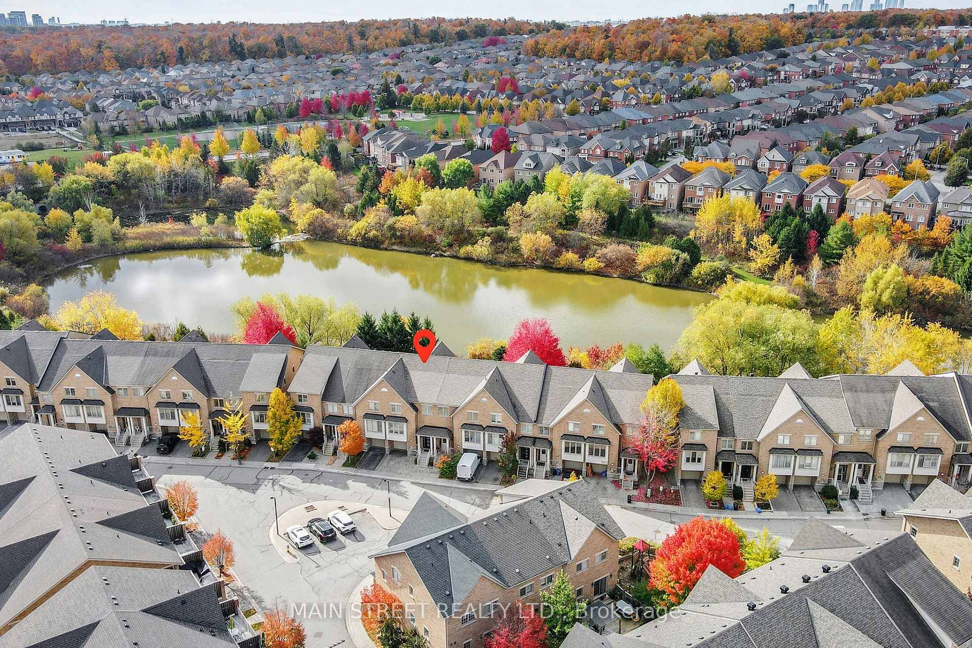One of a Kind Freehold Townhome in Thornhill Woods Breathtaking Pond View Impresses Pickiest Buyer !