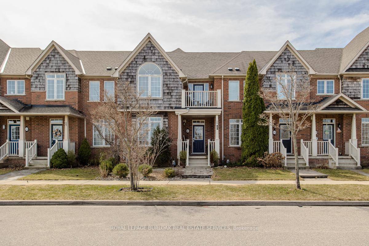 Welcome to an inviting freehold townhouse perfect for growing families !