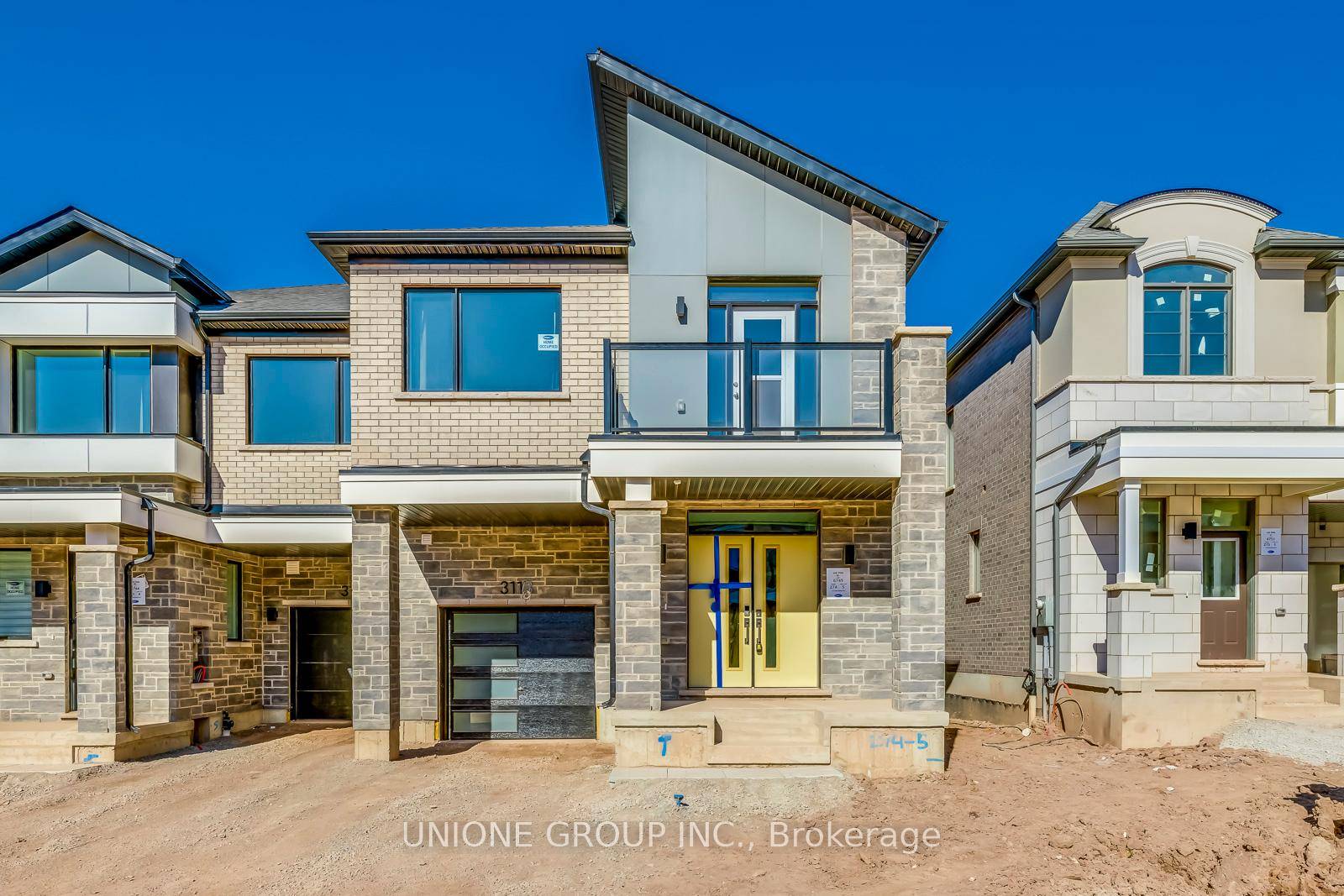 Brand New Stunning 4 Bed Plus Den, 2.