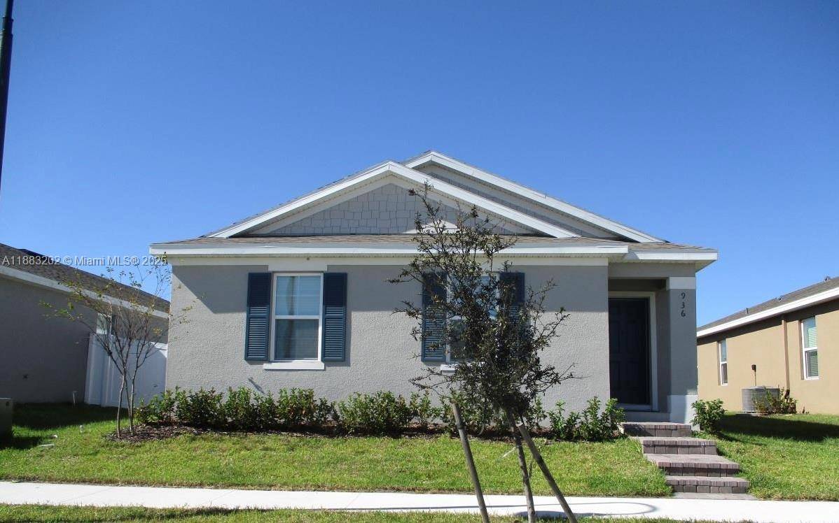 WELCOME HOME TO PRAIRE OAKS AMAZING 4 2 BEDROOM HOME WITH 2 CAR GARAGE OFFERING AN LOW MAINTENANCE LIFESTYLE FEATURING LOCATING NEAR SHOPPING, EXPRESSWAYS AND GREAT SCHOOLS.