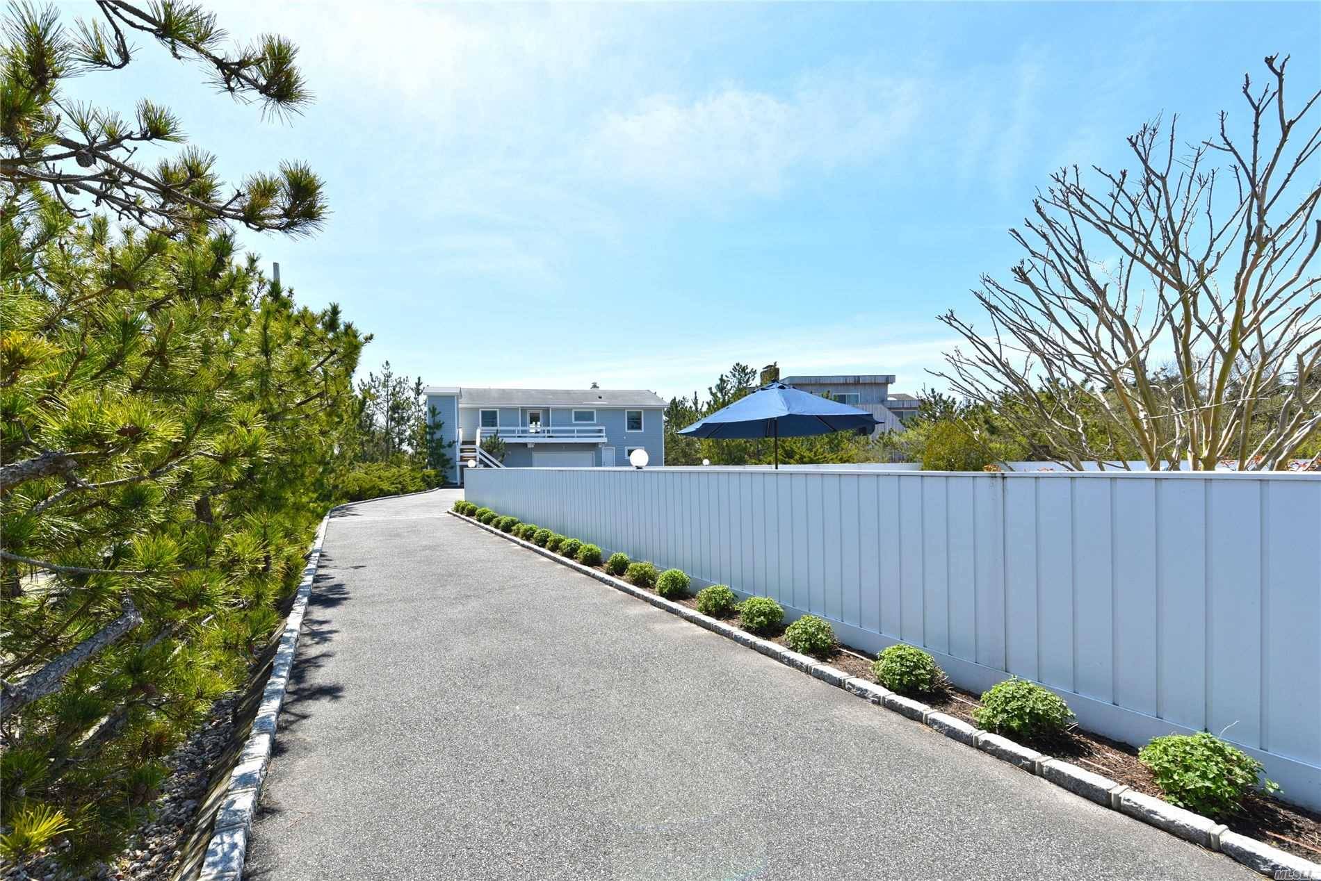 Classic and private, Ocean Front Beach House.