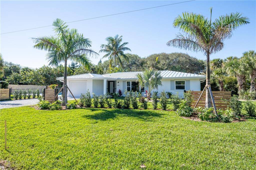 Welcome to your dream home in the heart of South Beach !