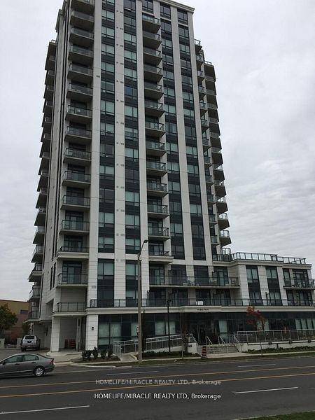 1 Bed Den 2 Full Baths Condo Located Close To All Amenities !