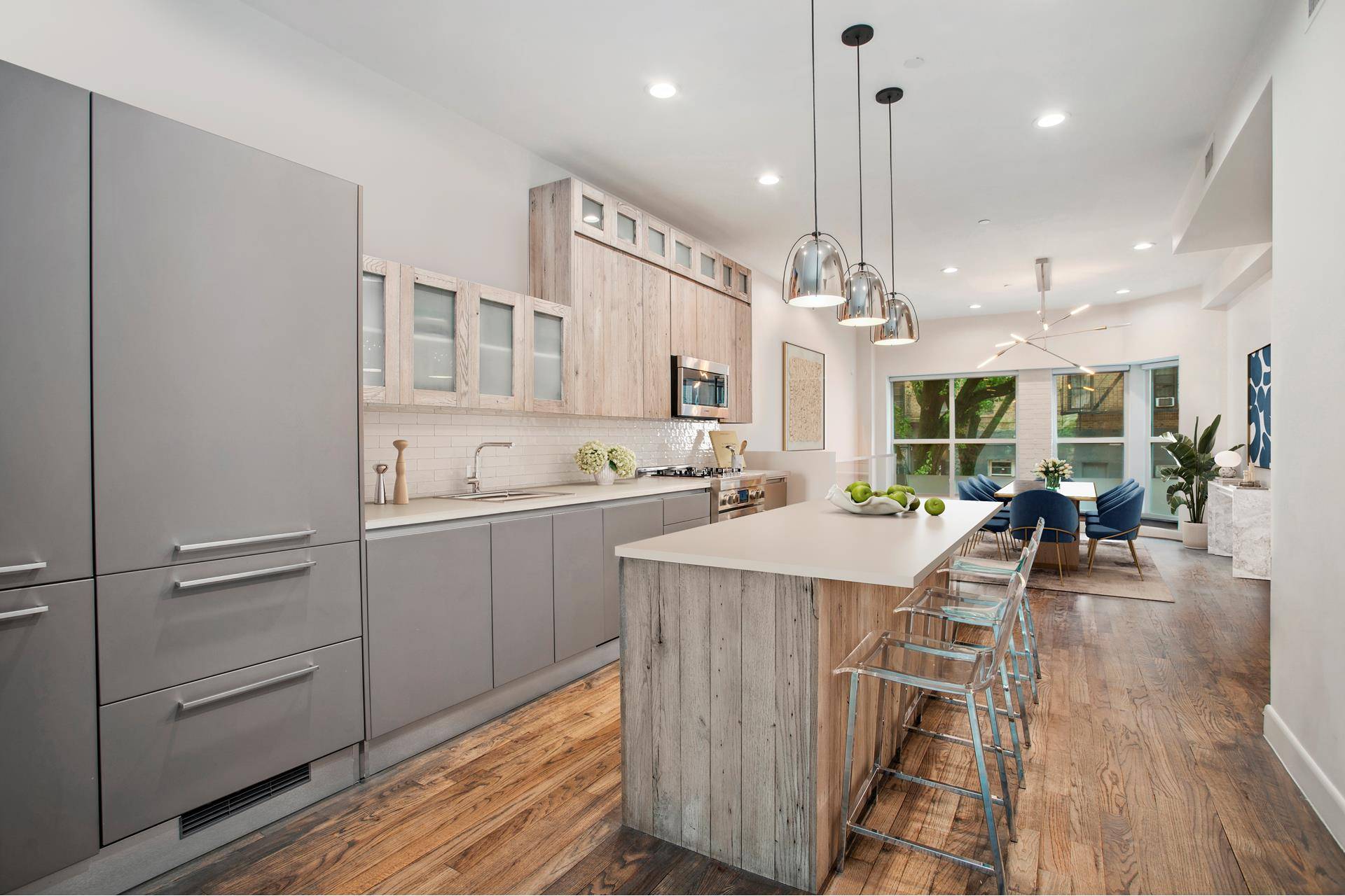 Welcome to your next dream home at 106 Havemeyer Street, Unit 1C, nestled in the vibrant Williamsburg neighborhood !