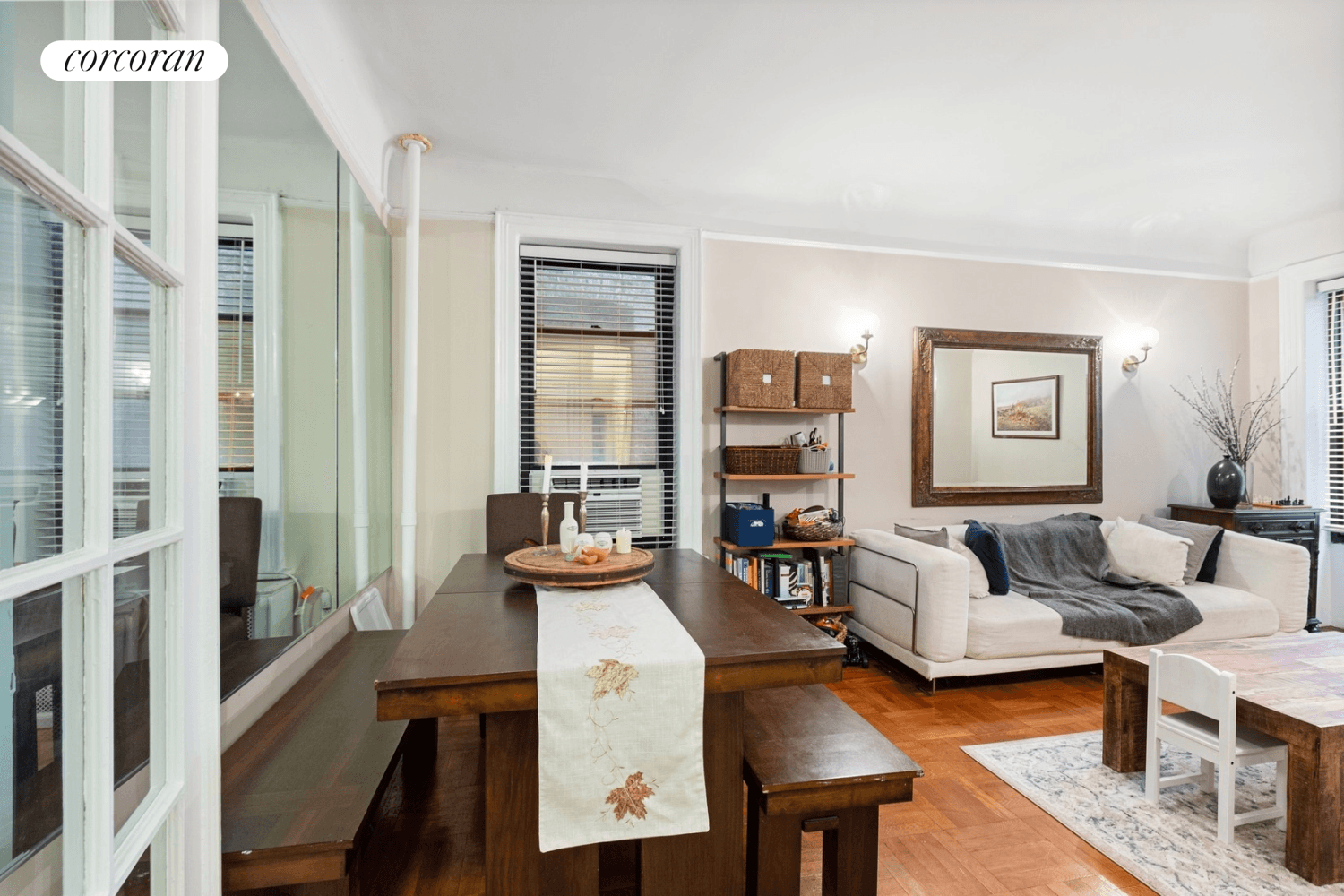 Charming 2 Bedroom in prime Upper East Side location, on East 86th Street between Park and Madison Avenue !