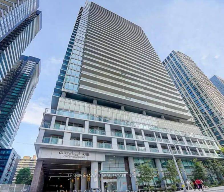 Elegant, A Luxury Contemporary stunning 1 BEDROOM DEN used as 2nd bed unit with 2 WASHROOM.