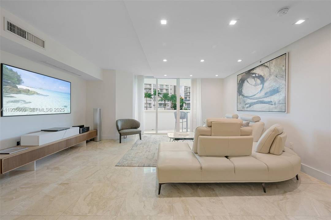 Discover one of the most desirable residences in St Tropez, featuring one of the largest floor plan in the building outside of the penthouses.