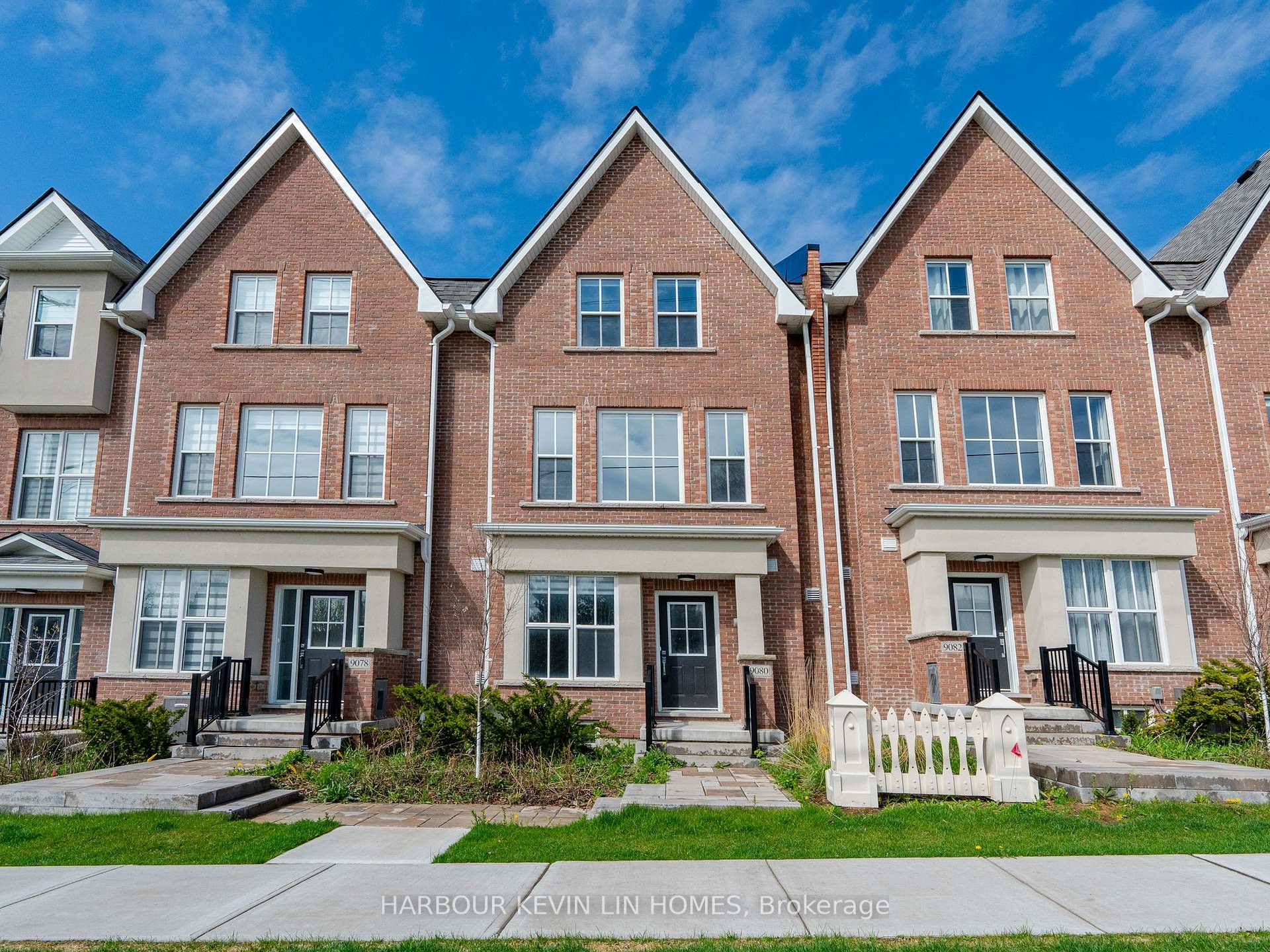 Stunning Fully Upgraded Modern Townhome in The Highly Sought After Buttonville, Markham.