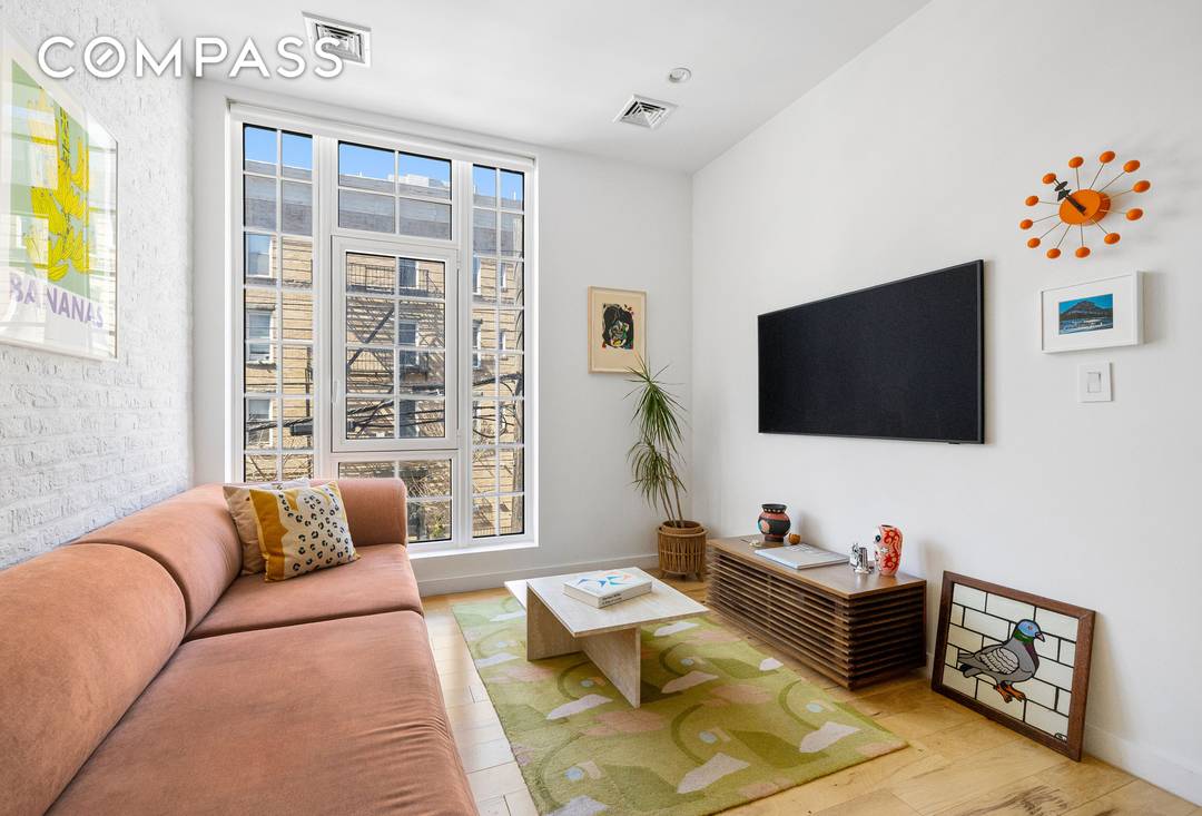 Upper Triplex with Private Roof Terrace amp ; Manhattan Views This townhouse style upper triplex offers the scale, privacy, and separation of a home within a boutique condominium setting.