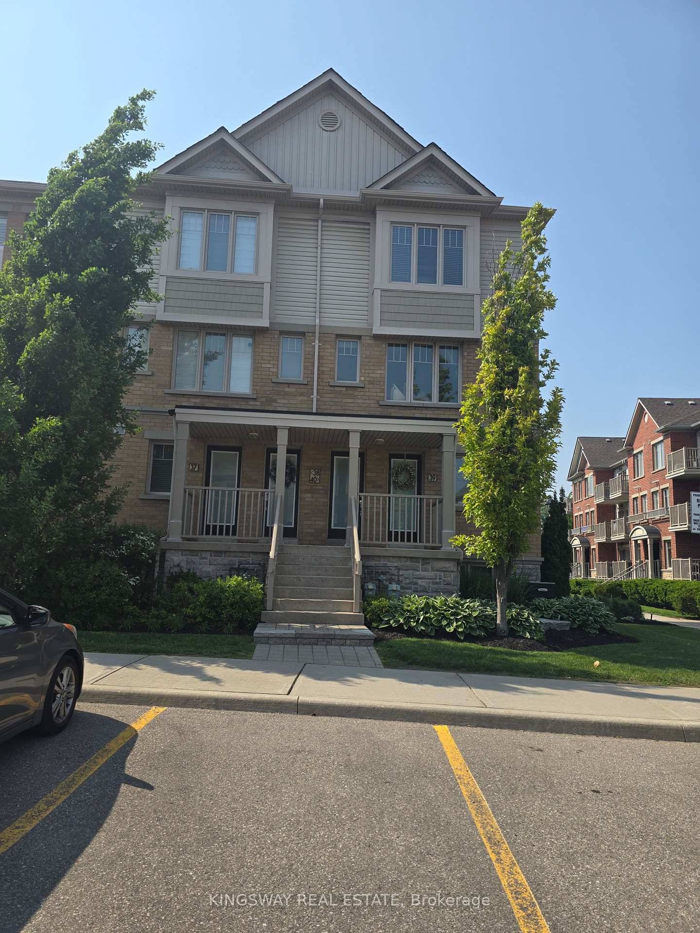 Bright And Spacious, 2 Bed, 2.