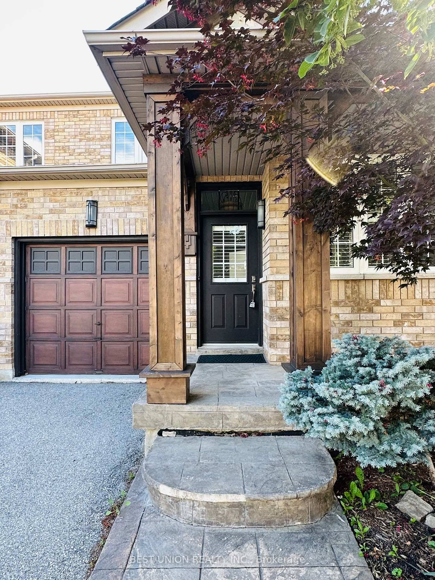 Must see ! Newly renovated two years ago, gorgeous and cozy home.