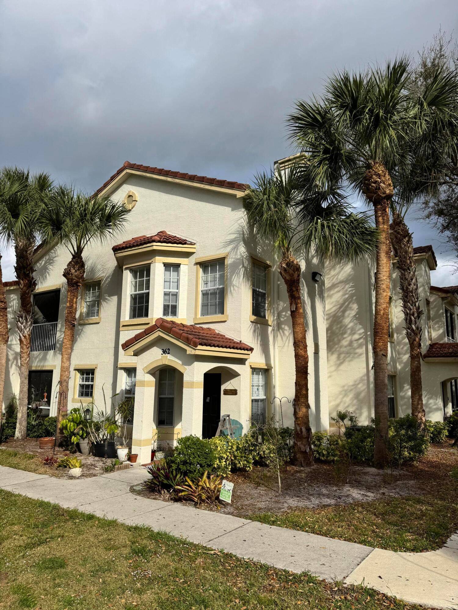 Welcome to your DREAM COASTAL RETREAT minutes from Stuart, FL downtown !