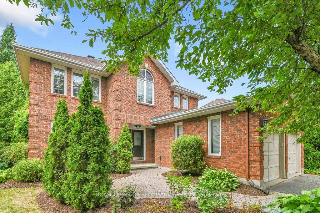 Located on a quiet crescent in the desirable Kanata Lakes neighbourhood, this beautifully updated and carefully maintained 5 bedroom, 4 bathroom home offers a perfect blend of elegance, comfort, and ...