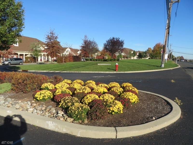 UNBELIEVABLE 15 BUILDING 135, 000 SF OFFICE COMPLEX ON ROUTE 22 MINUTES FROM RT 78.