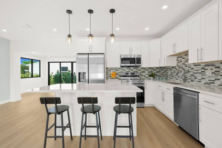 This gorgeous and newly renovated 4 2 single family home is fully furnished and is available now for annual rental for 4895 month or seasonal rental, 6 month minimum for ...