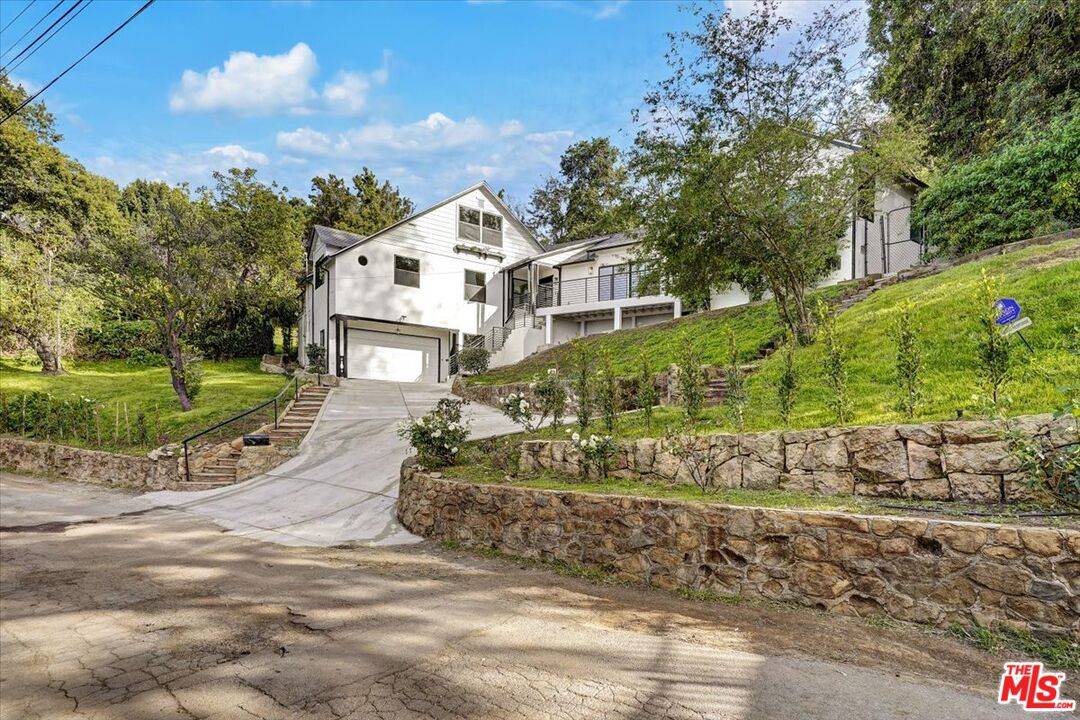 7450 Palo Vista Dr 4BR Hollywood Hills East La