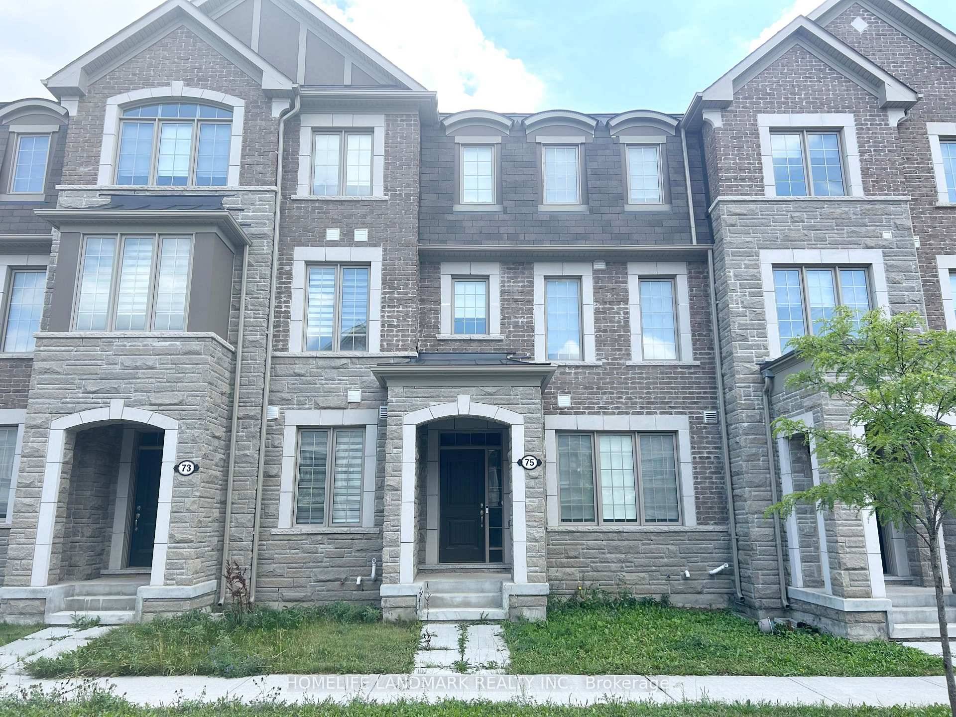 Prime Location ! 3 Bedrooms Townhouse.