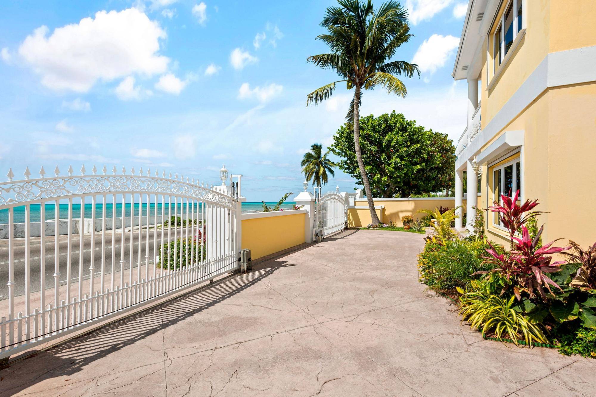CABLE BEACH RIVIERA Single Family Home Cable-Beach New-Providence