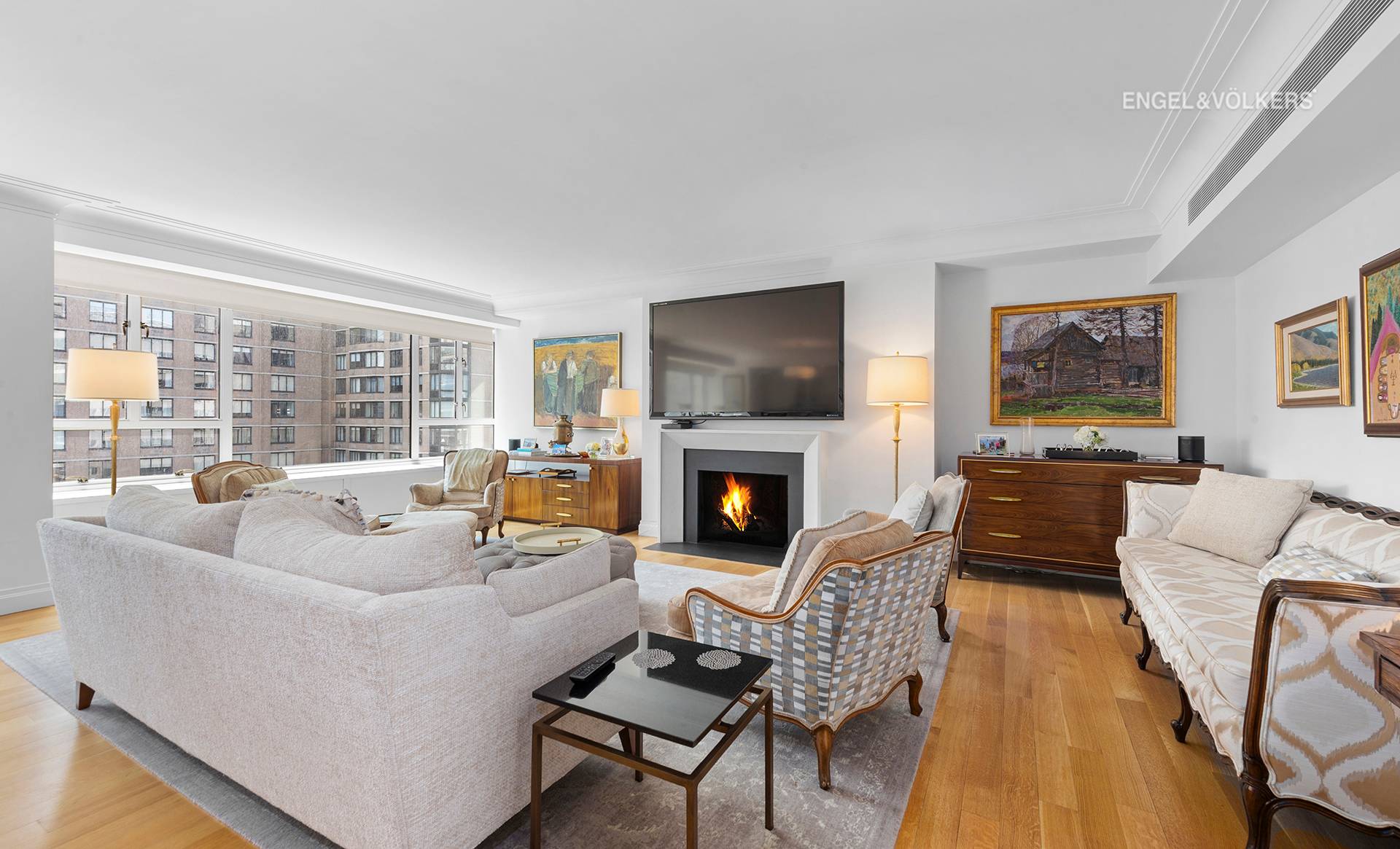 Historic Manhattan House designed by Gordon Bunshaft !