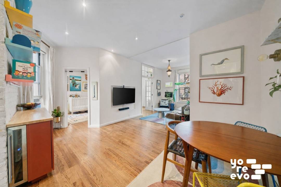 Welcome to 211 West 10th Street, Apartment 4C, located on a tree lined block between West 4th and Bleecker in the heart of the West Village the perfect blend of ...