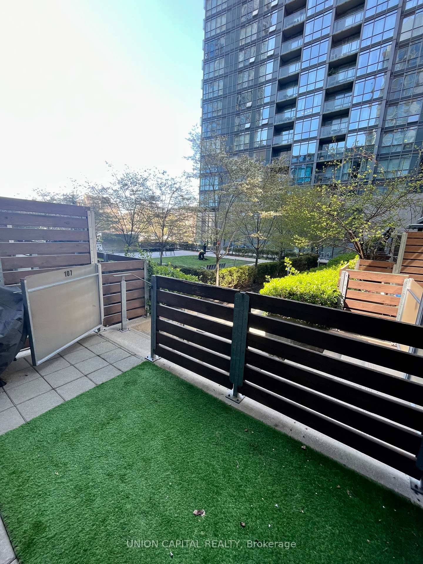 Unique 2 Level Townhome Loft With Private Terrace In The Heart Of Toronto's Downtown Core !