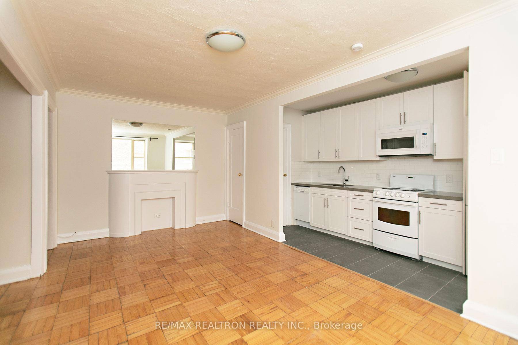 One month free rent Located in the prestigious Forest Hill in the heart of the city, this charming building combines character suites and rental value.