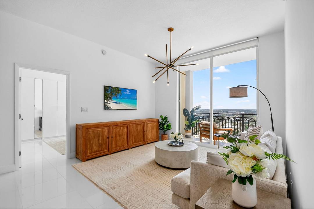 Spectacular Views, and a rarely available turnkey Penthouse, featuring a fully remodeled kitchen and both bathrooms !