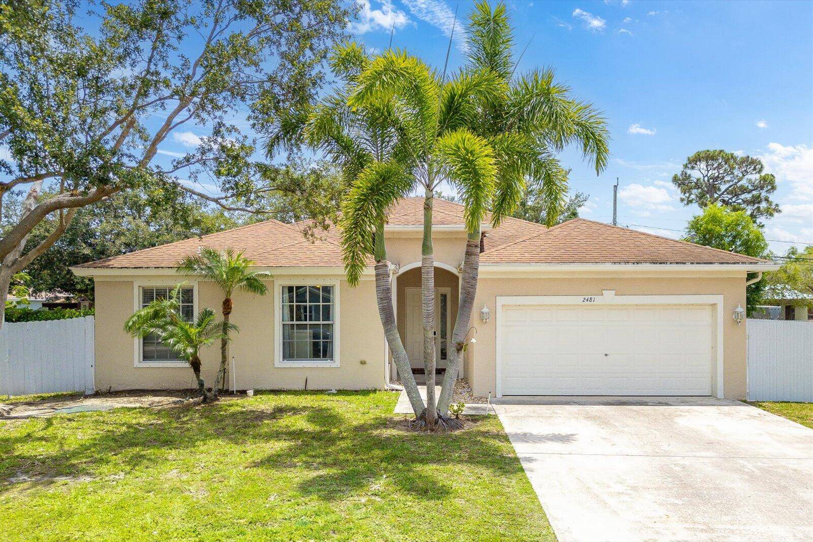 Charming 3 bedroom, 2 bath home in the heart of Port St.