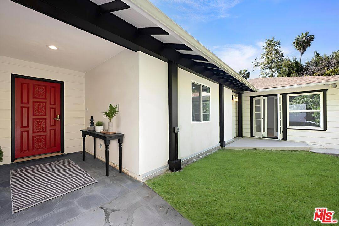 1805 Nichols Canyon Rd 3BR Hollywood Hills East La