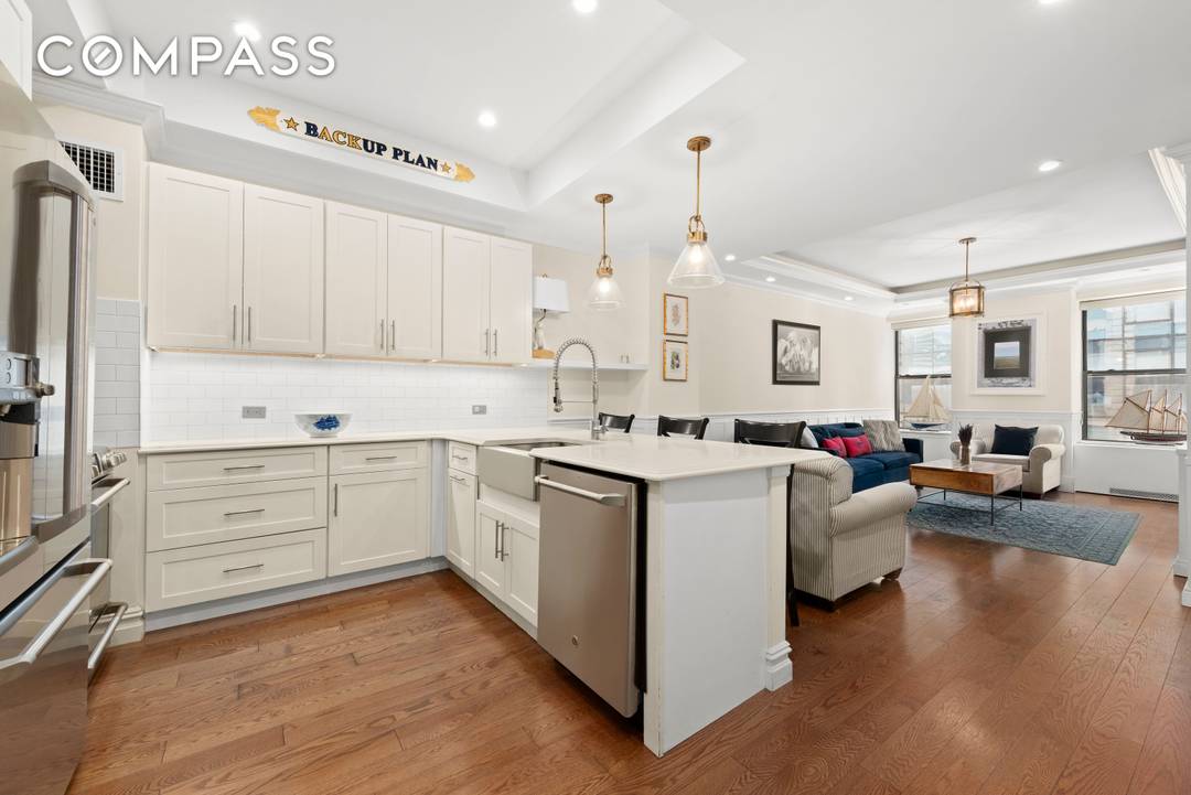 Wonderful prewar details and a versatile layout greet you in this fully Renovated 4 Room Flex 2 bedroom home that has bright southern exposure and is in move in condition ...