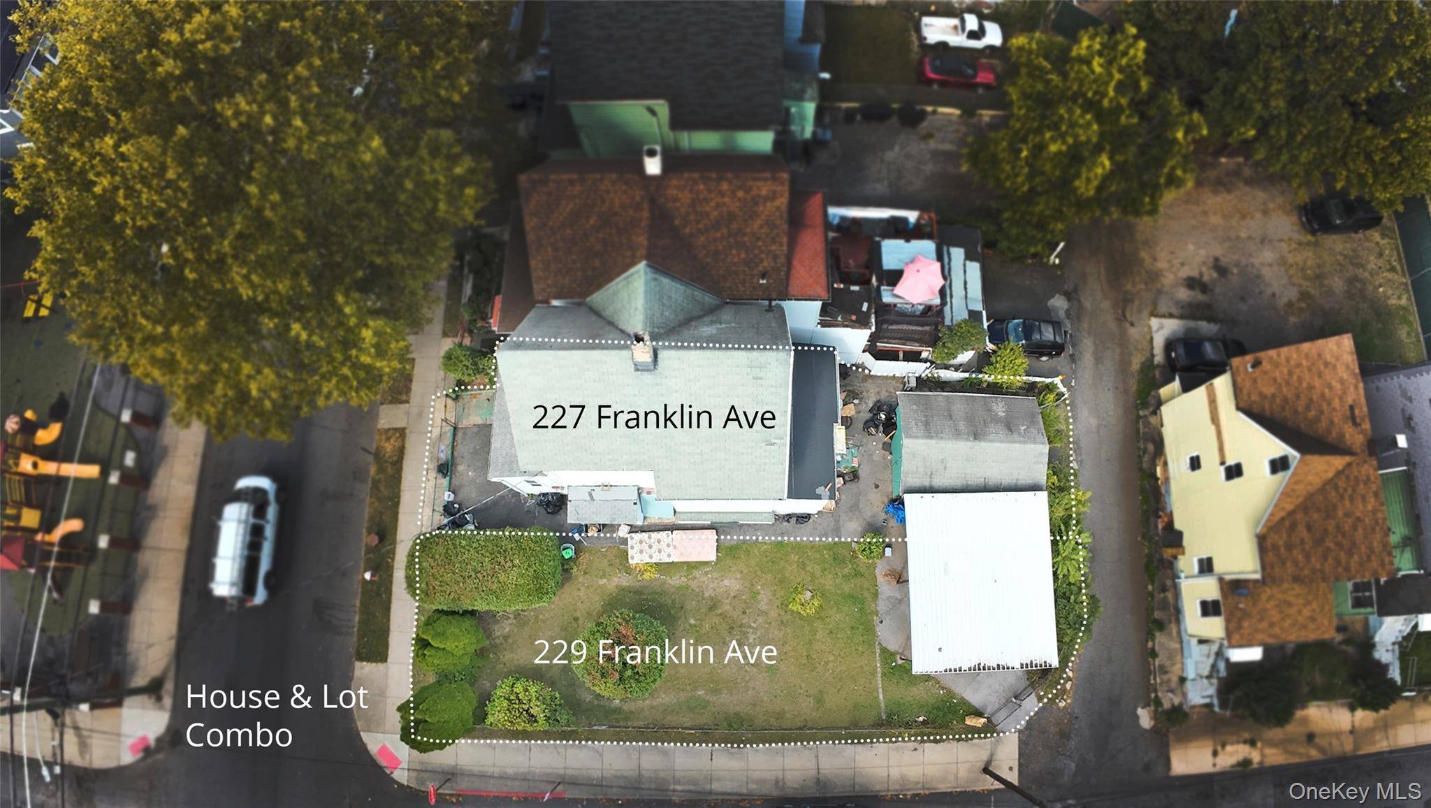 Great for investors ! 229 Franklin Avenue Lot is being sold as a combo with 227 Franklin Avenue.