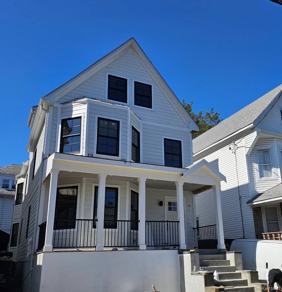 Be the first to call this brand new 2025 construction home.