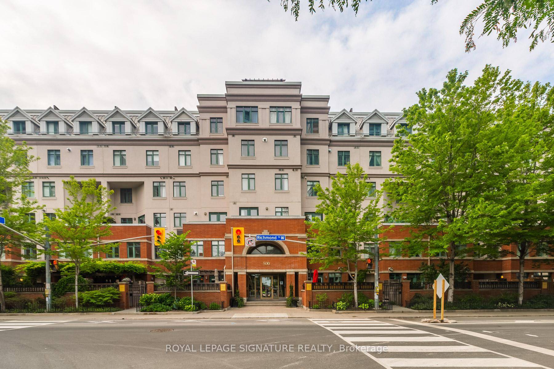 Live in one of downtown Toronto's most desirable boutique buildings at 500 Richmond St W !